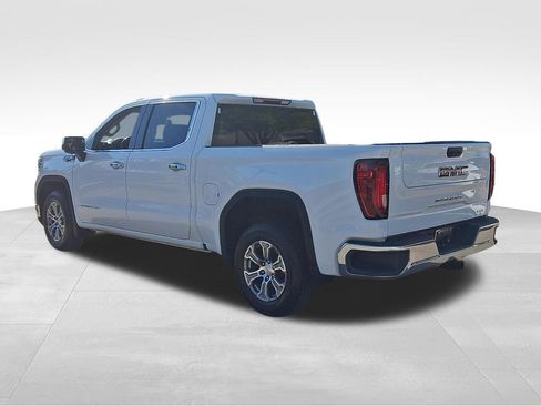 Used 2024 GMC Sierra 1500 SLT image 4