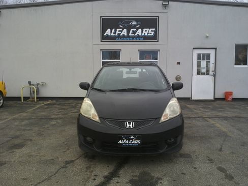 Used 2011 Honda Fit Sport image 2