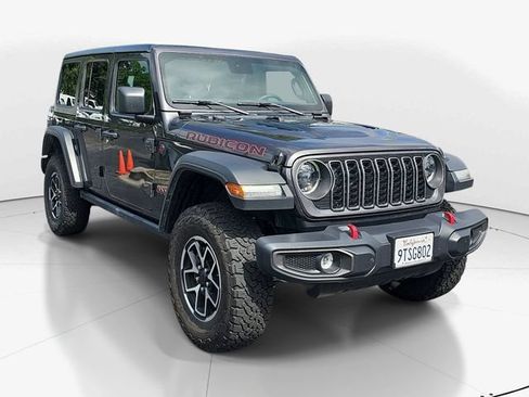 Used 2025 Jeep Wrangler Unlimited Rubicon AWD/4WD image 1