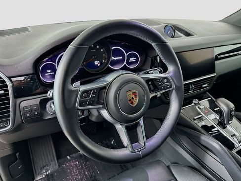 Certified 2022 Porsche Cayenne AWD/4WD image 12