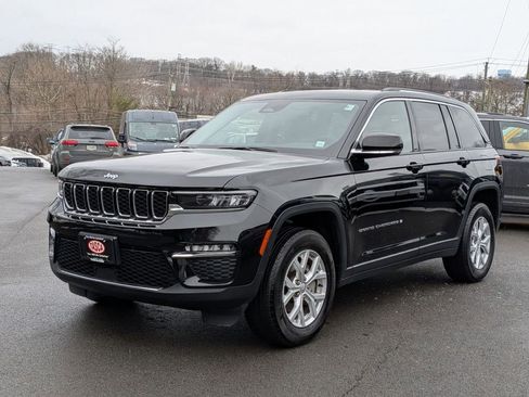 Used 2023 Jeep Grand Cherokee Limited image 8