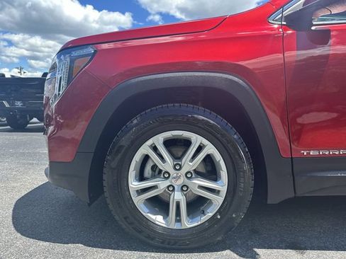 Used 2022 GMC Terrain SLE w/ Driver Convenience Package AWD/4WD image 21