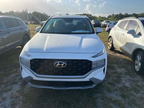 Certified 2023 Hyundai Santa Fe SE image 2