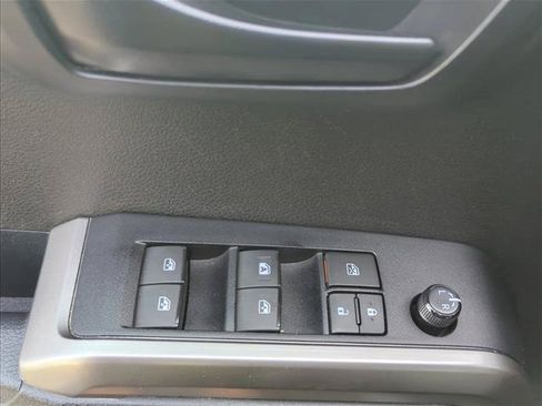 Certified 2022 Toyota Tacoma SR5 RWD image 10