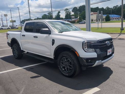 Certified 2024 Ford Ranger XLT w/ FX4 Off-Road Package AWD/4WD image 3