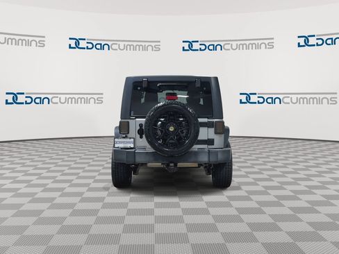 Used 2017 Jeep Wrangler Unlimited Sport w/ Quick Order Package 24S AWD/4WD image 7