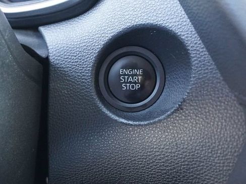 Used 2025 Toyota Corolla Cross XLE FWD image 25