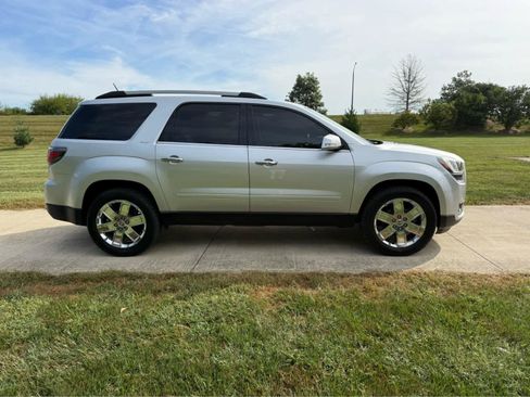 Used 2017 GMC Acadia Limited SLT FWD image 6