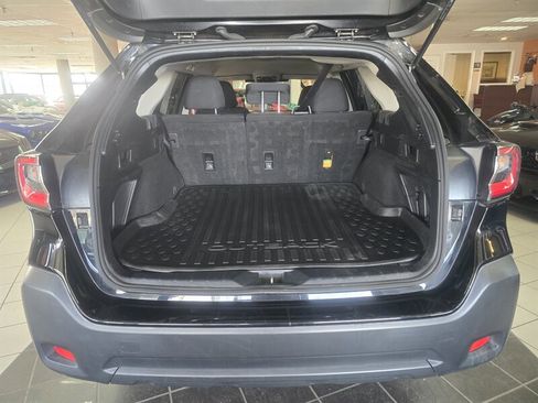 Used 2023 Subaru Outback Premium image 32
