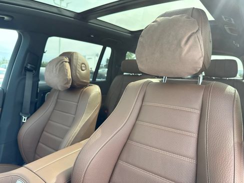 New 2026 Mercedes-Benz GLS 580 4MATIC image 18