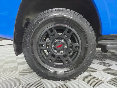 Used 2019 Toyota 4Runner TRD Pro AWD/4WD image 11