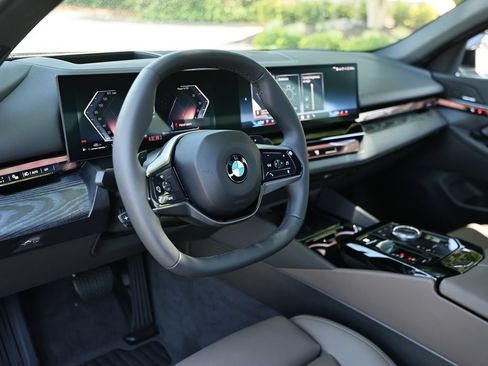 New 2027 BMW 530i w/ Premium Package RWD image 18