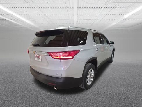 Used 2018 Chevrolet Traverse LT image 6