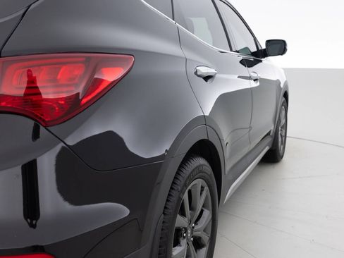 Used 2017 Hyundai Santa Fe Sport AWD/4WD image 14