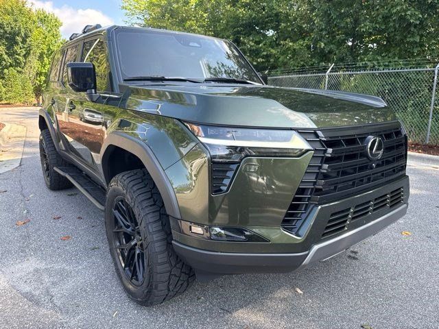 Used 2024 Lexus GX 550 AWD/4WD image 3