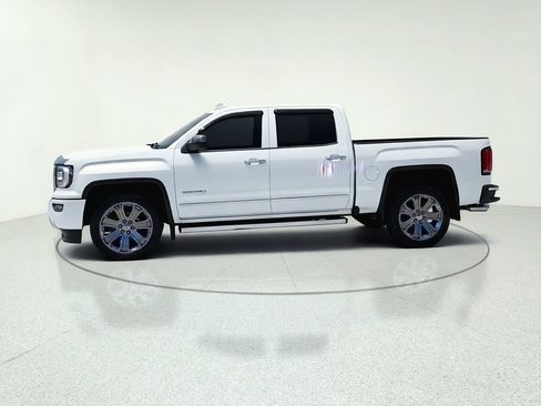 Used 2018 GMC Sierra 1500 Denali w/ Denali Ultimate Package AWD/4WD image 4