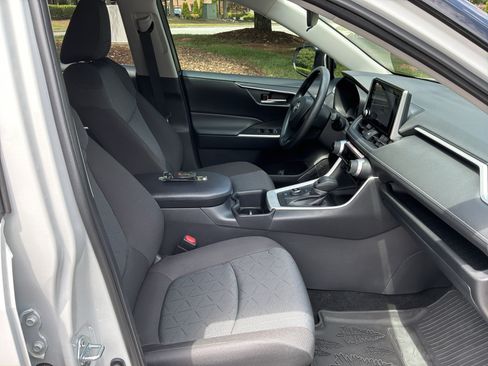 Used 2025 Toyota RAV4 Woodland Edition AWD/4WD image 32