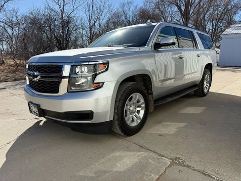 Used 2019 Chevrolet Suburban LT w/ Max Trailering Package image 4