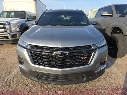Used 2023 Chevrolet Traverse RS image 8