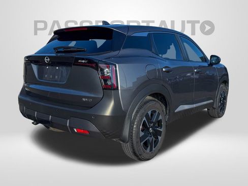 Certified 2025 Nissan Kicks SV image 6