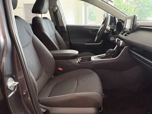 Used 2020 Toyota RAV4 LE w/ All Weather Liner Package AWD/4WD image 9