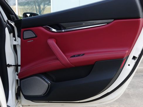 Used 2018 Maserati Quattroporte S GranSport Q4 image 40