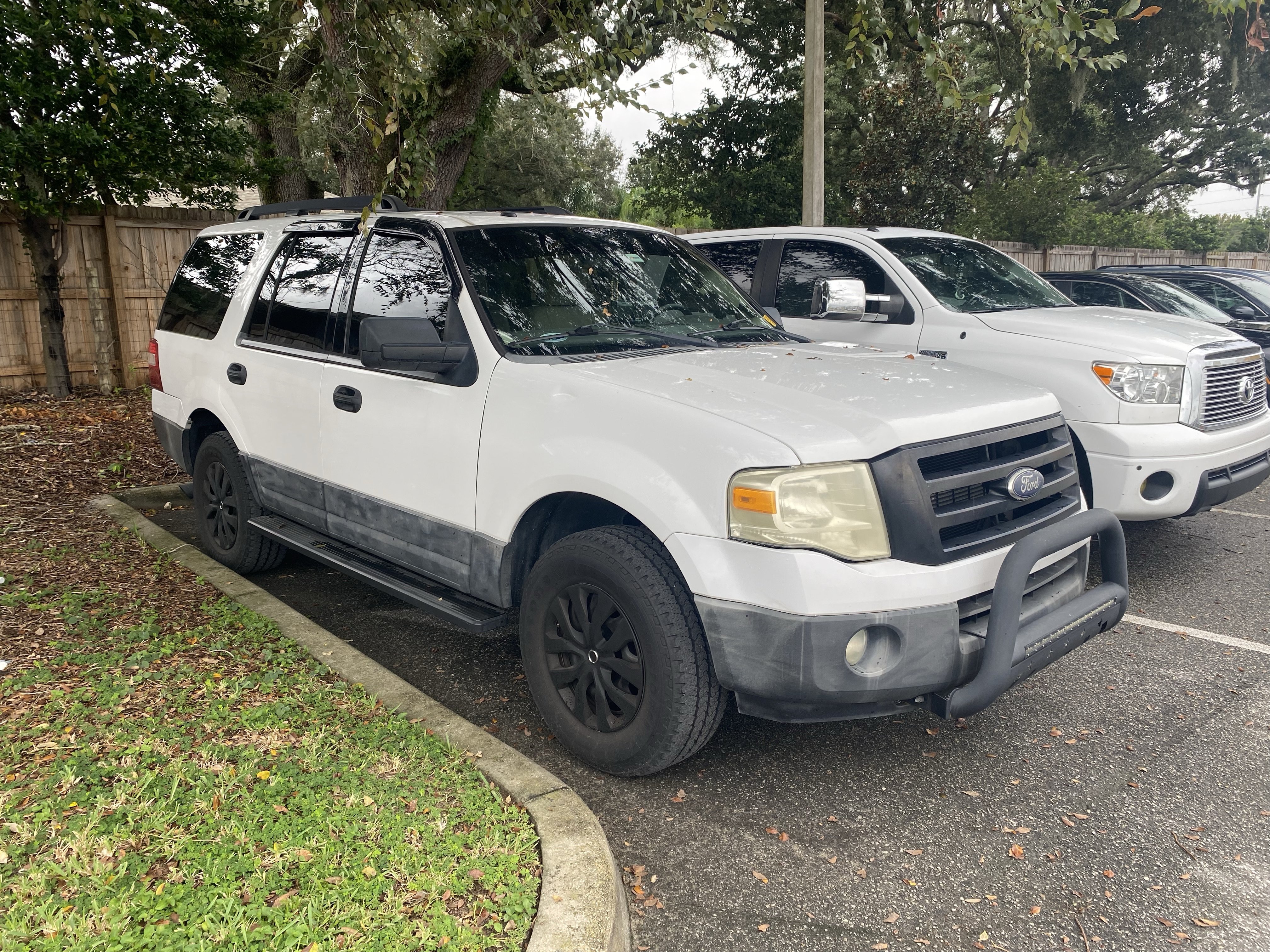 Used 2014 Ford Expedition XL AWD/4WD image 5