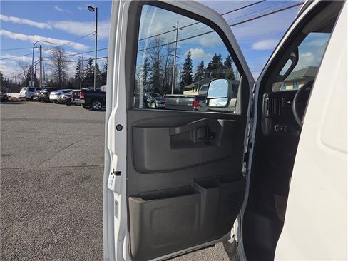 Used 2019 Chevrolet Express 2500 w/ Driver Convenience Package image 13
