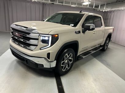 New 2026 GMC Sierra 1500 SLE w/ Preferred Package
