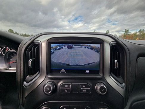 Used 2022 Chevrolet Silverado 2500 LT w/ Snow Plow Prep/Camper Package image 15