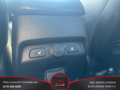 Used 2014 Kia Sorento SX w/ 3rd Row Package AWD/4WD image 16