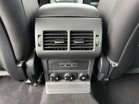 Used 2018 Jaguar F-PACE Prestige image 37