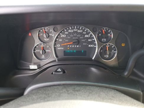 Used 2017 GMC Savana 3500 RWD image 14