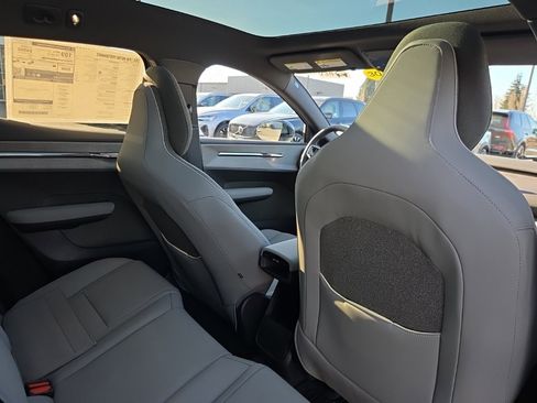 New 2026 Volvo EX30 Plus w/ Protection Package Premier image 8