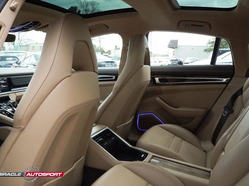Used 2017 Porsche Panamera 4S image 25