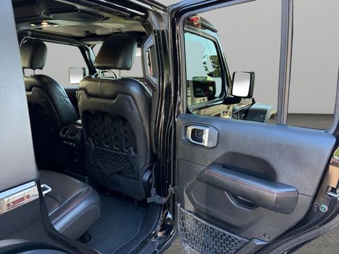Used 2020 Jeep Wrangler Unlimited Rubicon w/ Quick Order Package 28Y Recon AWD/4WD image 17