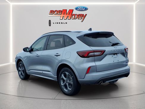 Used 2024 Ford Escape ST-Line w/ Tech Pack #1 AWD/4WD image 7