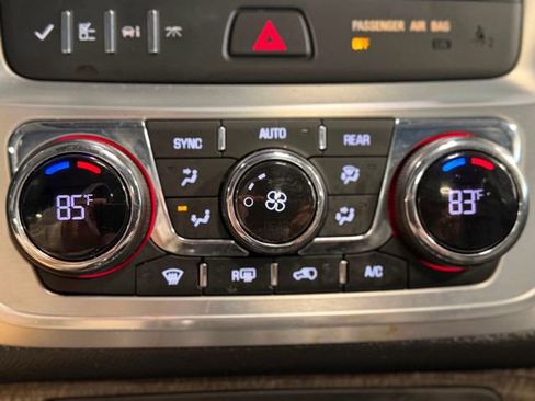 Used 2013 GMC Acadia SLT image 35