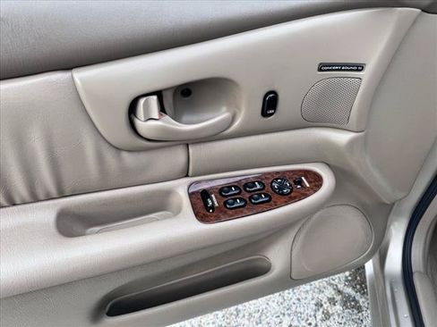Used 2002 Buick Century Limited w/ Limited Edition Pkg FWD image 5