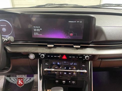 Used 2024 Kia Carnival SX image 17