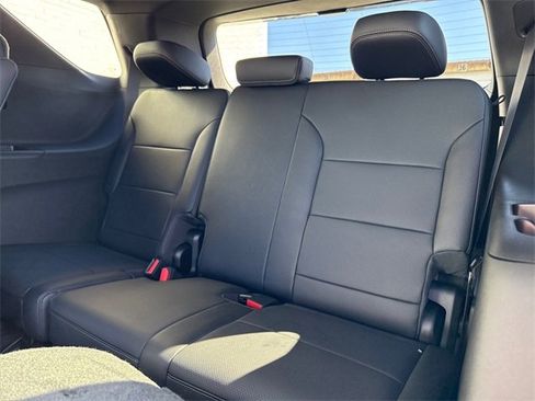 New 2026 Chevrolet Traverse High Country image 7