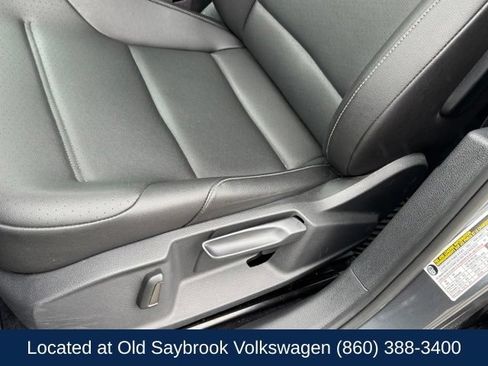 Used 2018 Volkswagen Golf SE FWD image 31