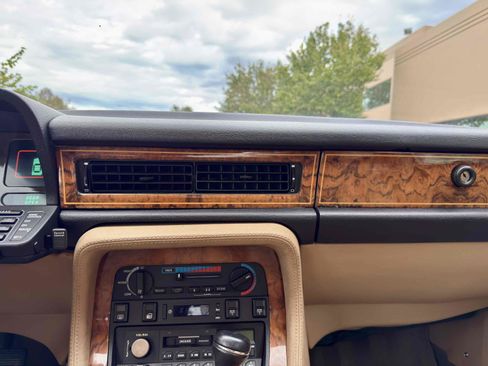 Used 1988 Jaguar XJ6 image 60