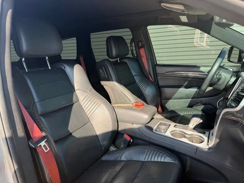 Used 2018 Jeep Grand Cherokee Trackhawk AWD/4WD image 20