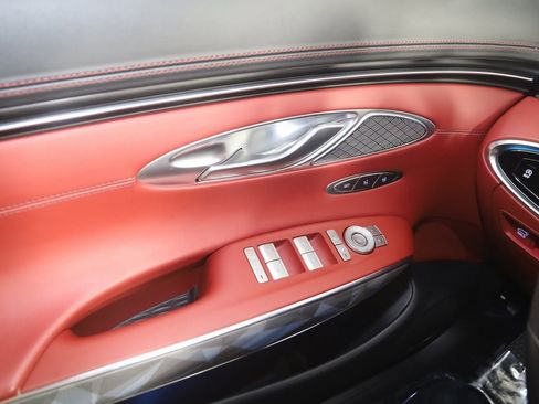 Used 2022 Genesis GV70 3.5T Sport w/ Sport Advanced Package image 34