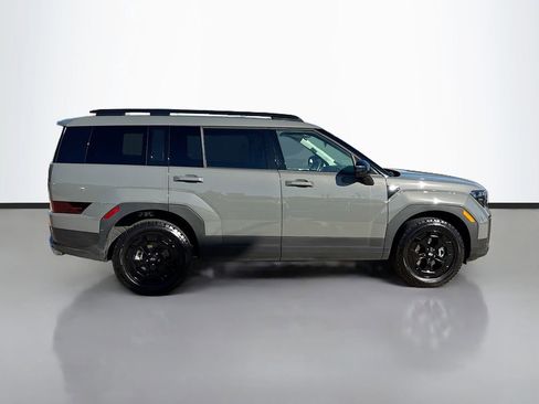 Used 2025 Hyundai Santa Fe XRT image 4