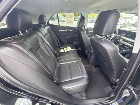 Used 2025 Buick Envision Preferred AWD/4WD image 12