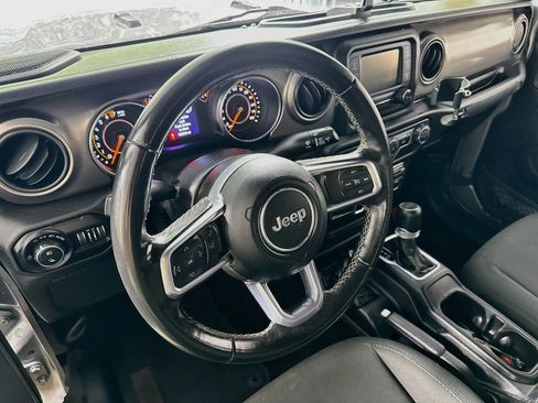 Used 2020 Jeep Gladiator Sport w/ Quick Order Package 24S AWD/4WD image 10