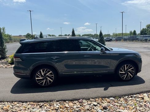 New 2025 Lincoln Aviator Reserve w/ Equipment Group 201A image 6