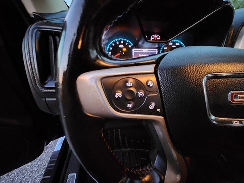 Used 2018 GMC Canyon Denali image 13